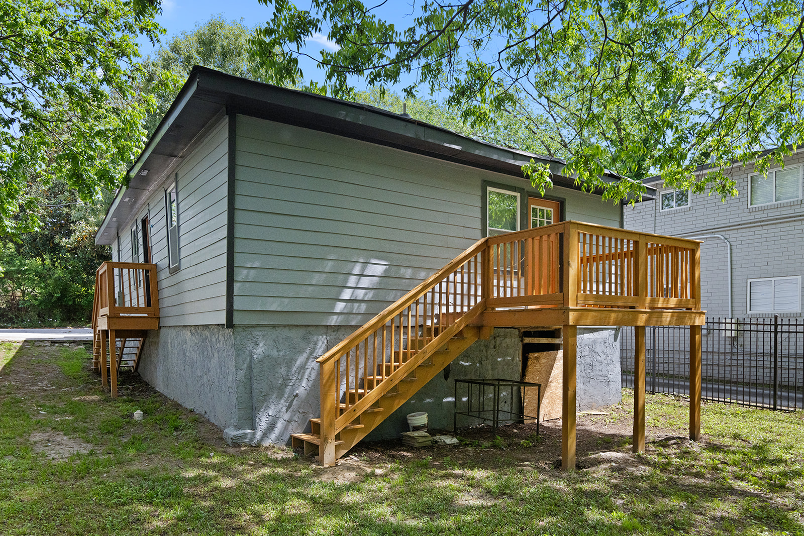 712 North Avenue Northwest - B